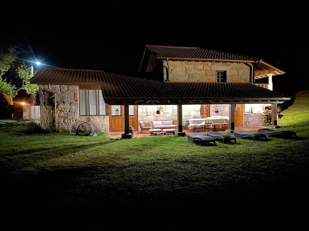 Habitaciones Con Bano Individual En Casa De Campo. Piscina. Amoeiro エクステリア 写真