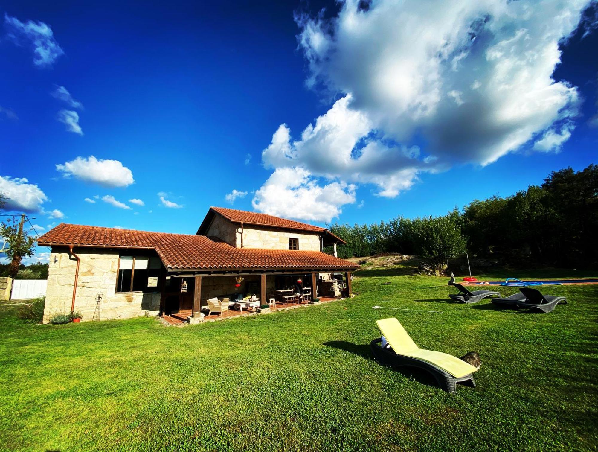 Habitaciones Con Bano Individual En Casa De Campo. Piscina. Amoeiro エクステリア 写真